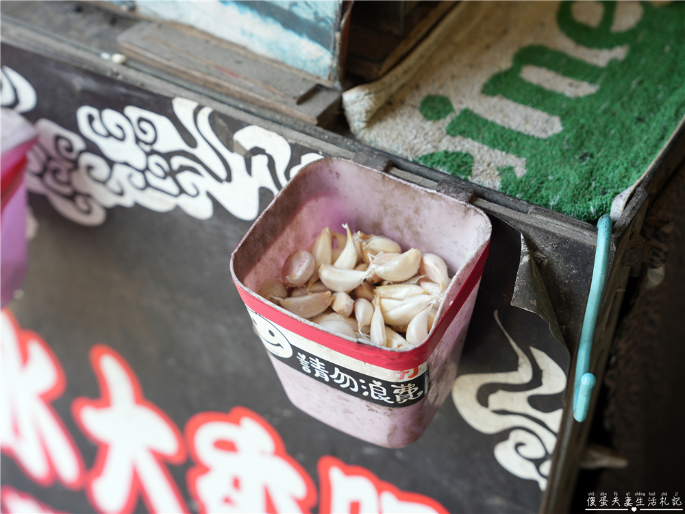 【苗栗竹南。美食】『小阿姨噴水香腸』碳香現烤！交流道旁的香腸、熱炒小吃店！ @傻蛋夫妻生活札記