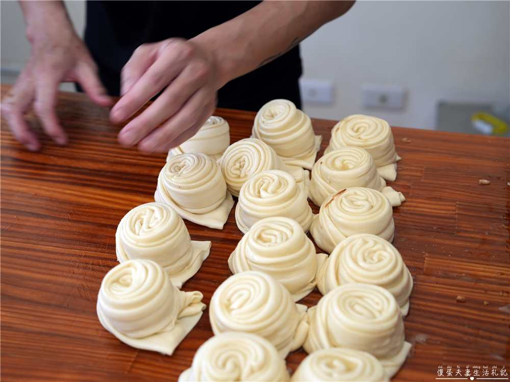 【苗栗竹南。美食】『阿瑩斤餅專門店』現橄現作！限量供應的美味手工斤餅專賣店！ @傻蛋夫妻生活札記