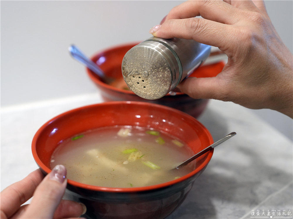 【苗栗頭份。美食】『新竹玉龍肉圓-頭份店』新竹超人氣名店in頭份！小巧可愛的傳統油泡肉圓~ @傻蛋夫妻生活札記