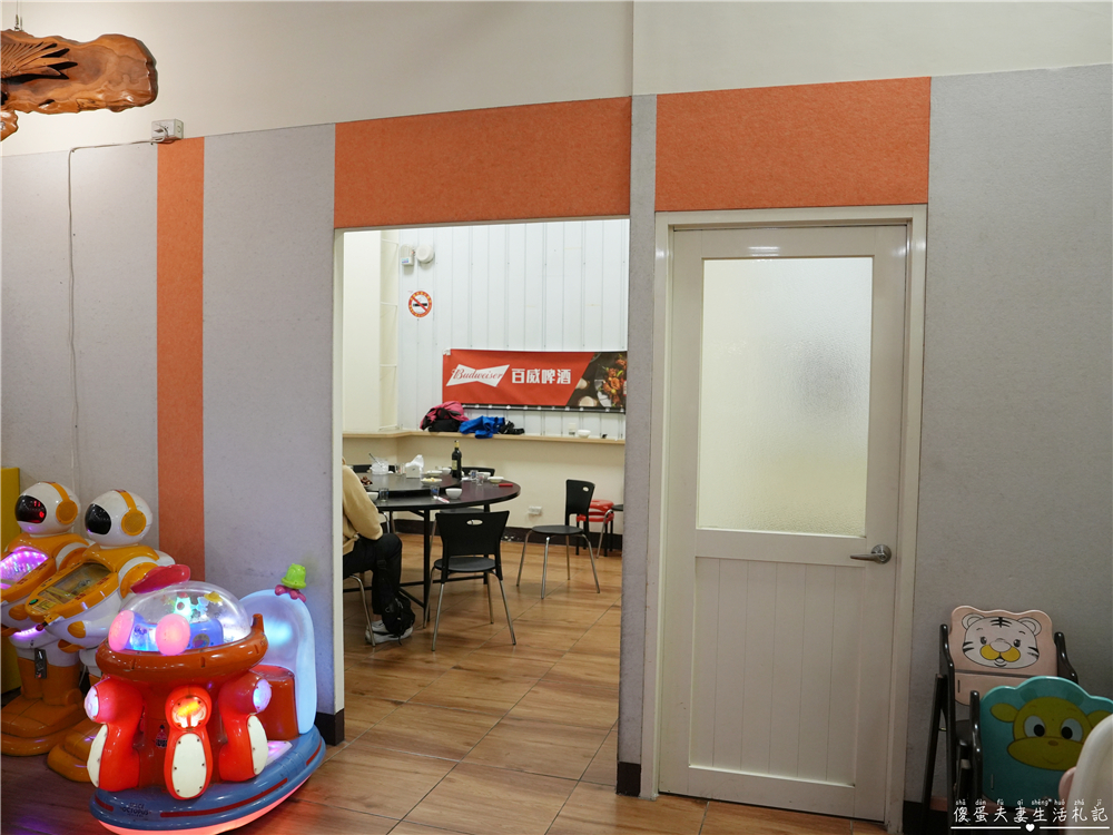 【台中北屯】『東明釣蝦場』24小時營業！全場禁菸的釣蝦場兼熱炒店！ @傻蛋夫妻生活札記