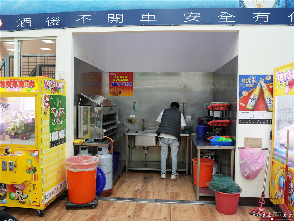 【台中北屯】『東明釣蝦場』24小時營業！全場禁菸的釣蝦場兼熱炒店！ @傻蛋夫妻生活札記