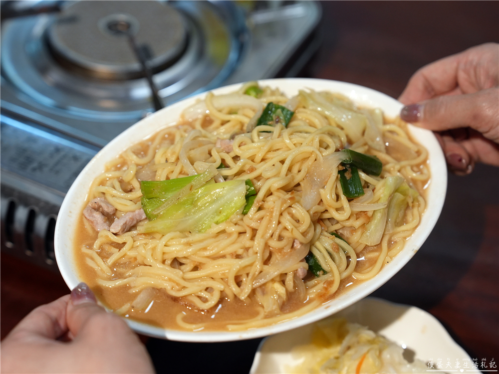 【台中北屯】『東明釣蝦場』24小時營業！全場禁菸的釣蝦場兼熱炒店！ @傻蛋夫妻生活札記