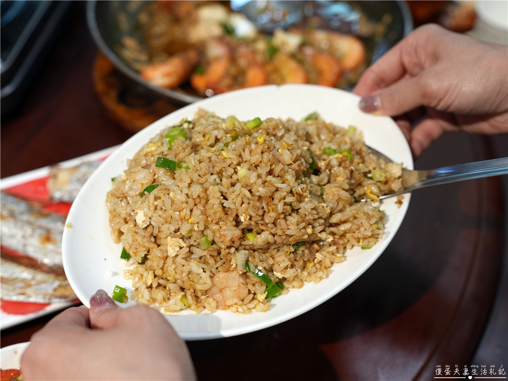 【台中北屯】『東明釣蝦場』24小時營業！全場禁菸的釣蝦場兼熱炒店！ @傻蛋夫妻生活札記