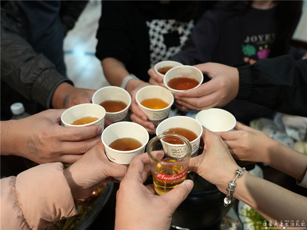 【台中北屯】『東明釣蝦場』24小時營業！全場禁菸的釣蝦場兼熱炒店！ @傻蛋夫妻生活札記