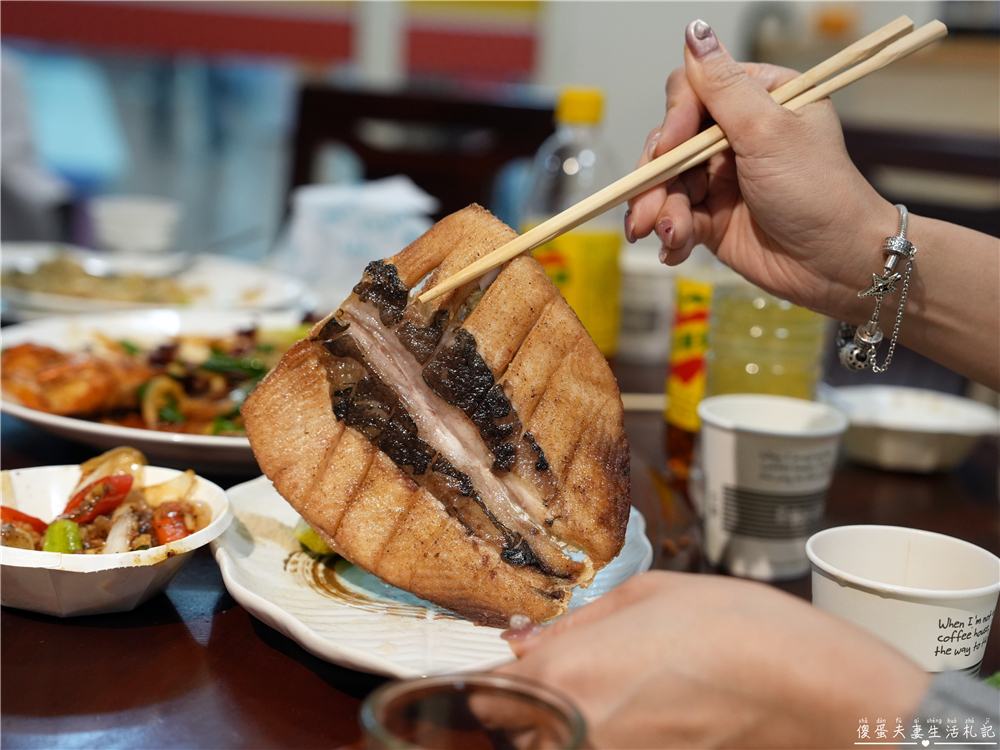 【台中北屯】『東明釣蝦場』24小時營業！全場禁菸的釣蝦場兼熱炒店！ @傻蛋夫妻生活札記