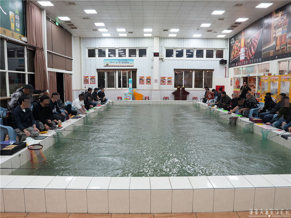 【台中北屯】『東明釣蝦場』24小時營業！全場禁菸的釣蝦場兼熱炒店！ @傻蛋夫妻生活札記