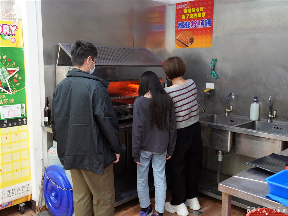 【台中北屯】『東明釣蝦場』24小時營業！全場禁菸的釣蝦場兼熱炒店！ @傻蛋夫妻生活札記