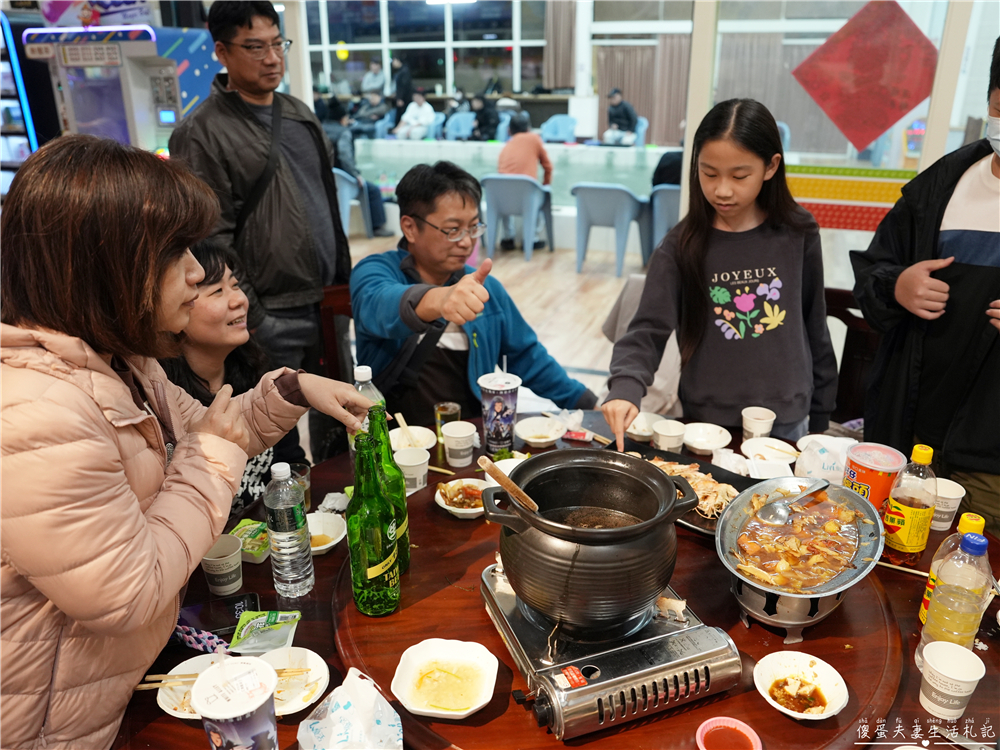 【台中北屯】『東明釣蝦場』24小時營業！全場禁菸的釣蝦場兼熱炒店！ @傻蛋夫妻生活札記