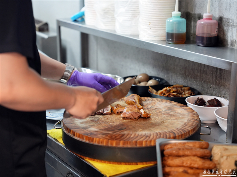 【苗栗市。美食】『林家鴨香飯』必點獨特麻醬鴨肉麵！涮嘴系的鴨肉小吃專賣！ @傻蛋夫妻生活札記