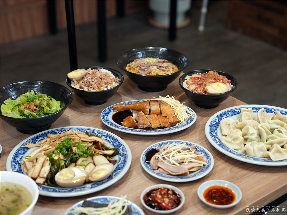 【苗栗市。美食】『林家鴨香飯』必點獨特麻醬鴨肉麵！涮嘴系的鴨肉小吃專賣！ @傻蛋夫妻生活札記