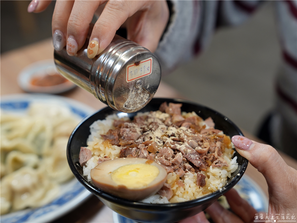 【苗栗市。美食】『林家鴨香飯』必點獨特麻醬鴨肉麵！涮嘴系的鴨肉小吃專賣！ @傻蛋夫妻生活札記