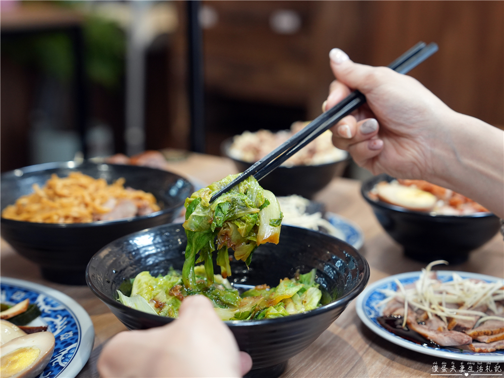 【苗栗市。美食】『林家鴨香飯』必點獨特麻醬鴨肉麵！涮嘴系的鴨肉小吃專賣！ @傻蛋夫妻生活札記