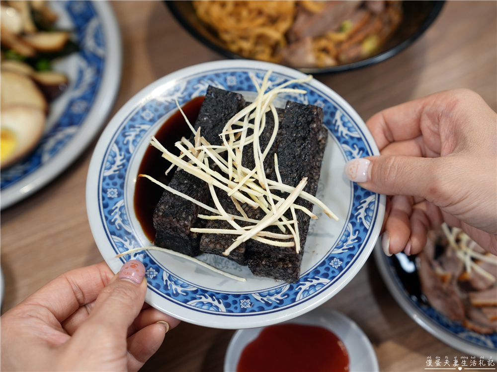 【苗栗市。美食】『林家鴨香飯』必點獨特麻醬鴨肉麵！涮嘴系的鴨肉小吃專賣！ @傻蛋夫妻生活札記