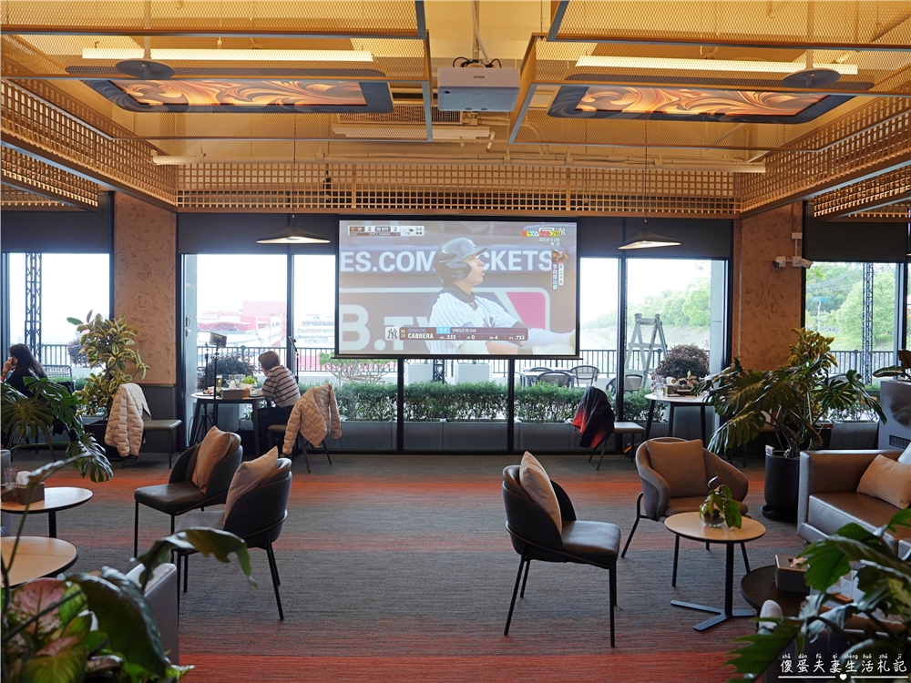 【台中后里。美食】『樂奇Lucky Club』大人系餐酒館！全台唯一拉斯維加斯風格~吃喝玩樂住一站搞定！ @傻蛋夫妻生活札記