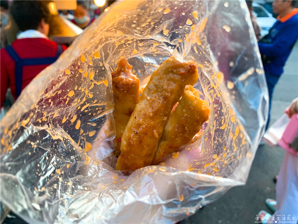 【苗栗市美食】『無名春捲.油餅』在地人激推!超高CP值美味銅板小吃! @傻蛋夫妻生活札記 【苗栗市美食】『無名春捲.油餅』在地人激推!超高CP值美味銅板小吃! @傻蛋夫妻生活札記