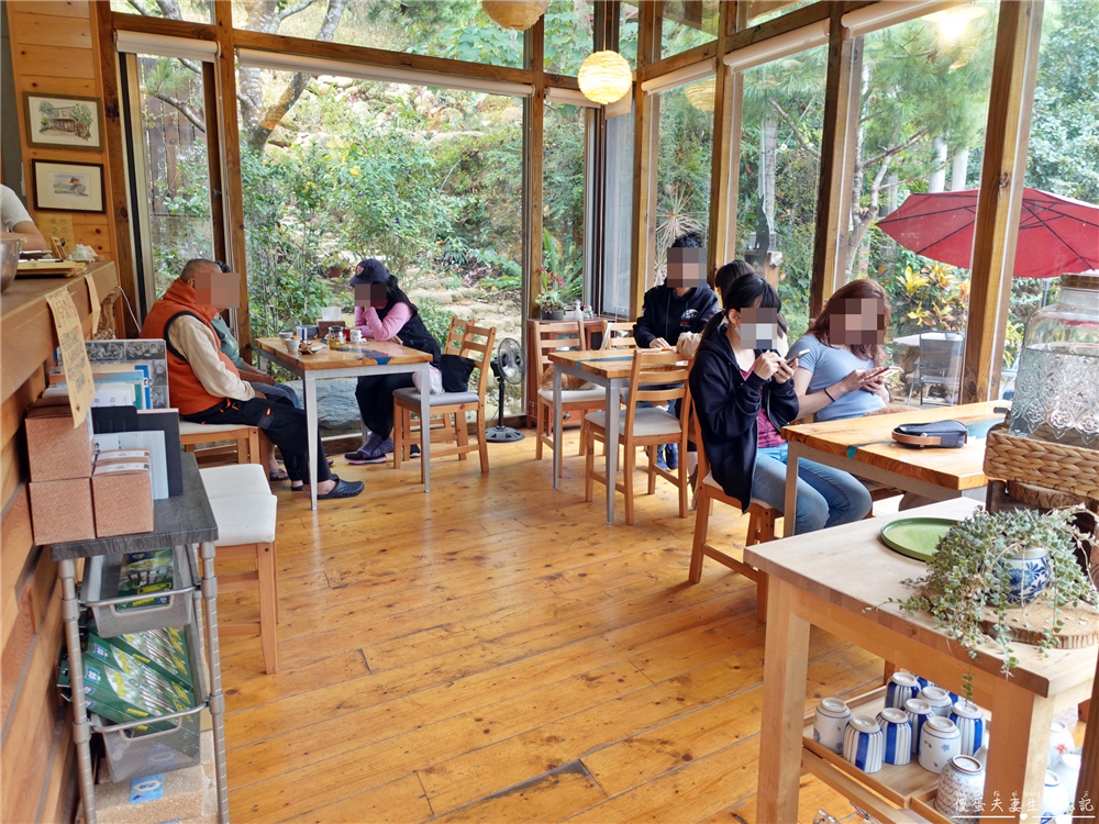 【苗栗銅鑼。美食】『雙峰草堂』唯美日式木造玻璃屋！隱身山中的夢幻銅鑼燒！ @傻蛋夫妻生活札記