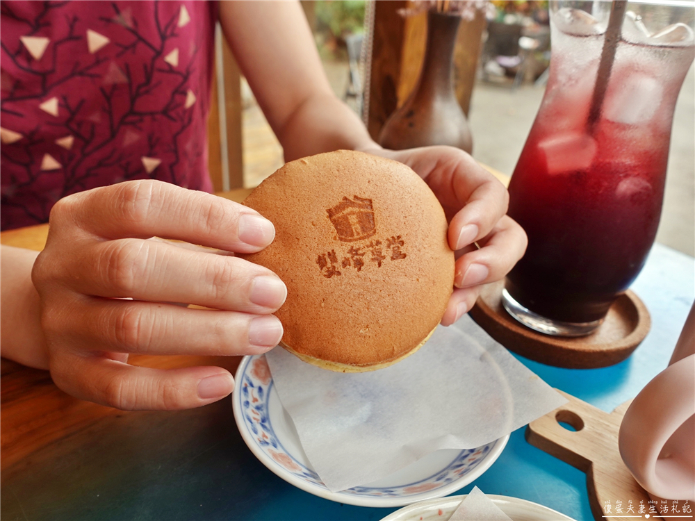 【苗栗銅鑼。美食】『雙峰草堂』唯美日式木造玻璃屋！隱身山中的夢幻銅鑼燒！ @傻蛋夫妻生活札記