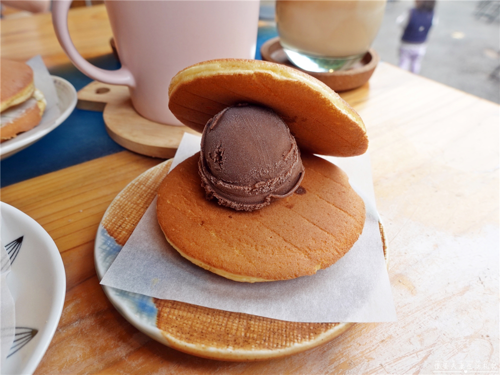 【苗栗銅鑼。美食】『雙峰草堂』唯美日式木造玻璃屋！隱身山中的夢幻銅鑼燒！ @傻蛋夫妻生活札記