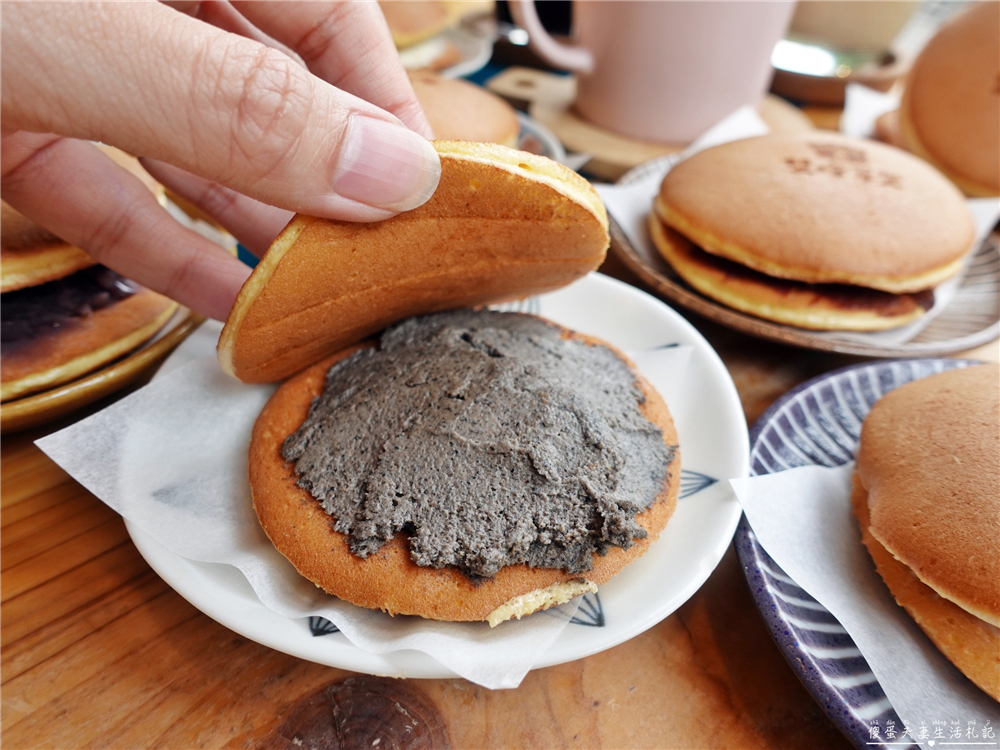 【苗栗銅鑼。美食】『雙峰草堂』唯美日式木造玻璃屋！隱身山中的夢幻銅鑼燒！ @傻蛋夫妻生活札記