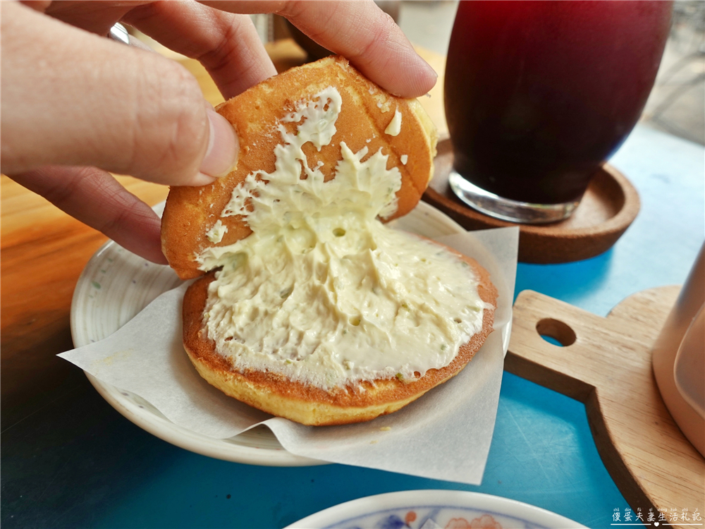 【苗栗銅鑼。美食】『雙峰草堂』唯美日式木造玻璃屋！隱身山中的夢幻銅鑼燒！ @傻蛋夫妻生活札記