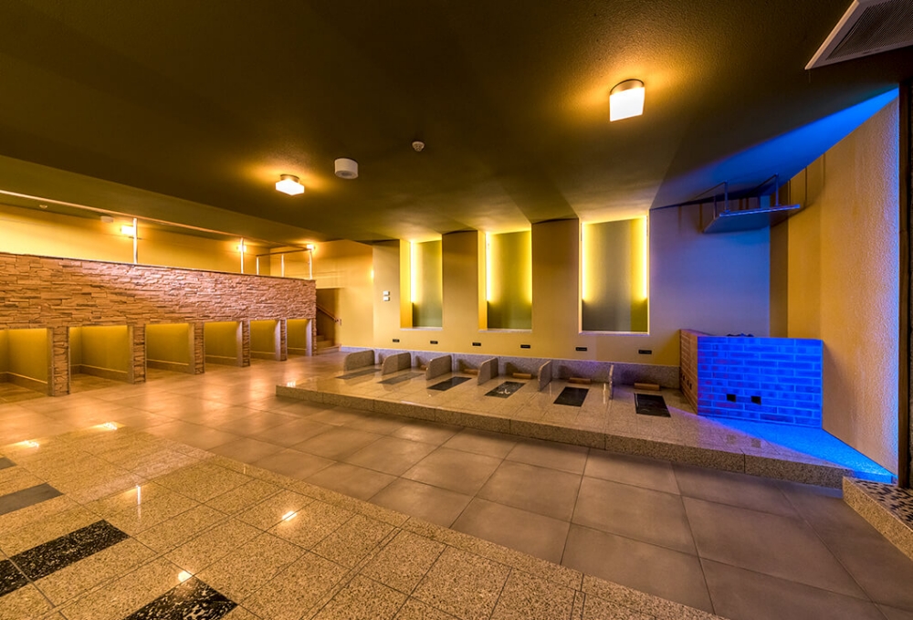 【日本千葉】『成田空港温泉 空の湯』成田機場旁的放鬆秘境！泡湯、賞飛機、住膠囊旅館一次滿足！ @傻蛋夫妻生活札記