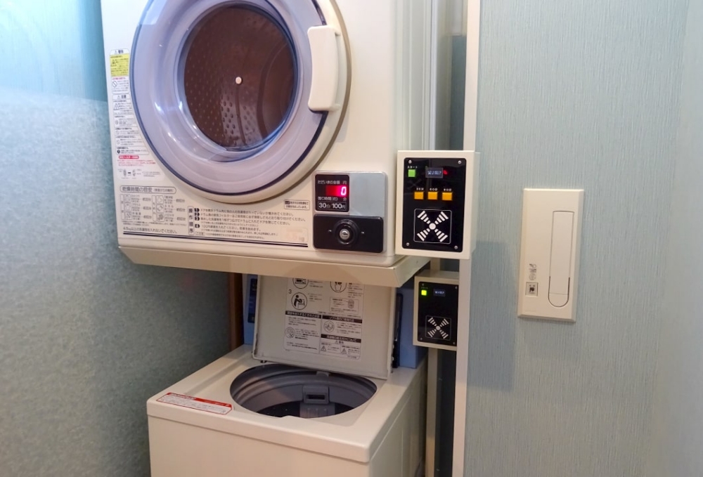 【日本千葉】『成田空港温泉 空の湯』成田機場旁的放鬆秘境！泡湯、賞飛機、住膠囊旅館一次滿足！ @傻蛋夫妻生活札記