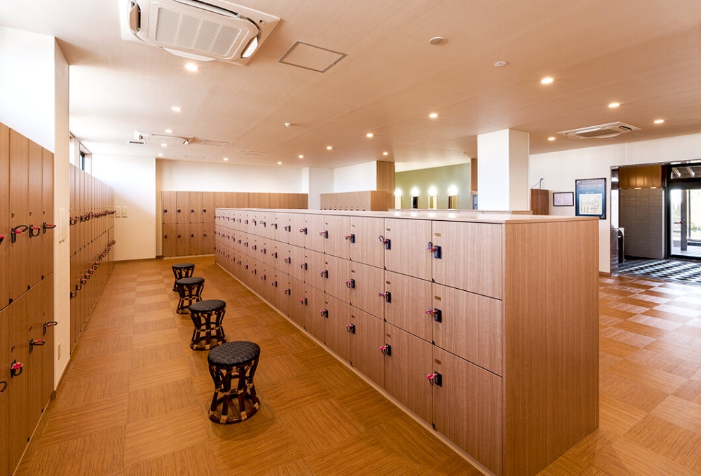 【日本千葉】『成田空港温泉 空の湯』成田機場旁的放鬆秘境！泡湯、賞飛機、住膠囊旅館一次滿足！ @傻蛋夫妻生活札記