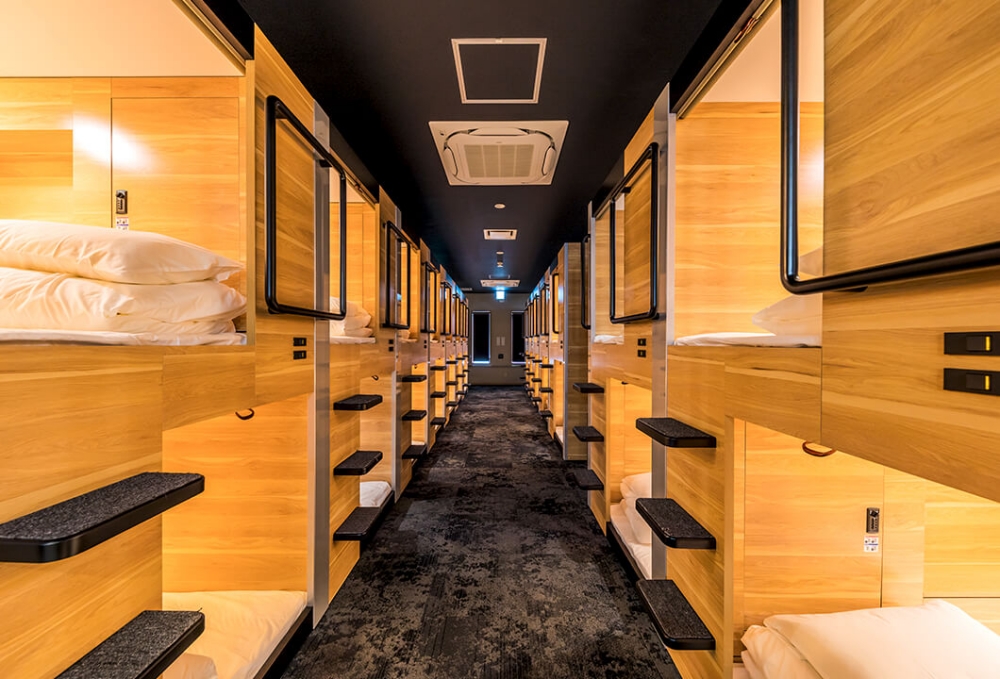 【日本千葉】『成田空港温泉 空の湯』成田機場旁的放鬆秘境！泡湯、賞飛機、住膠囊旅館一次滿足！ @傻蛋夫妻生活札記