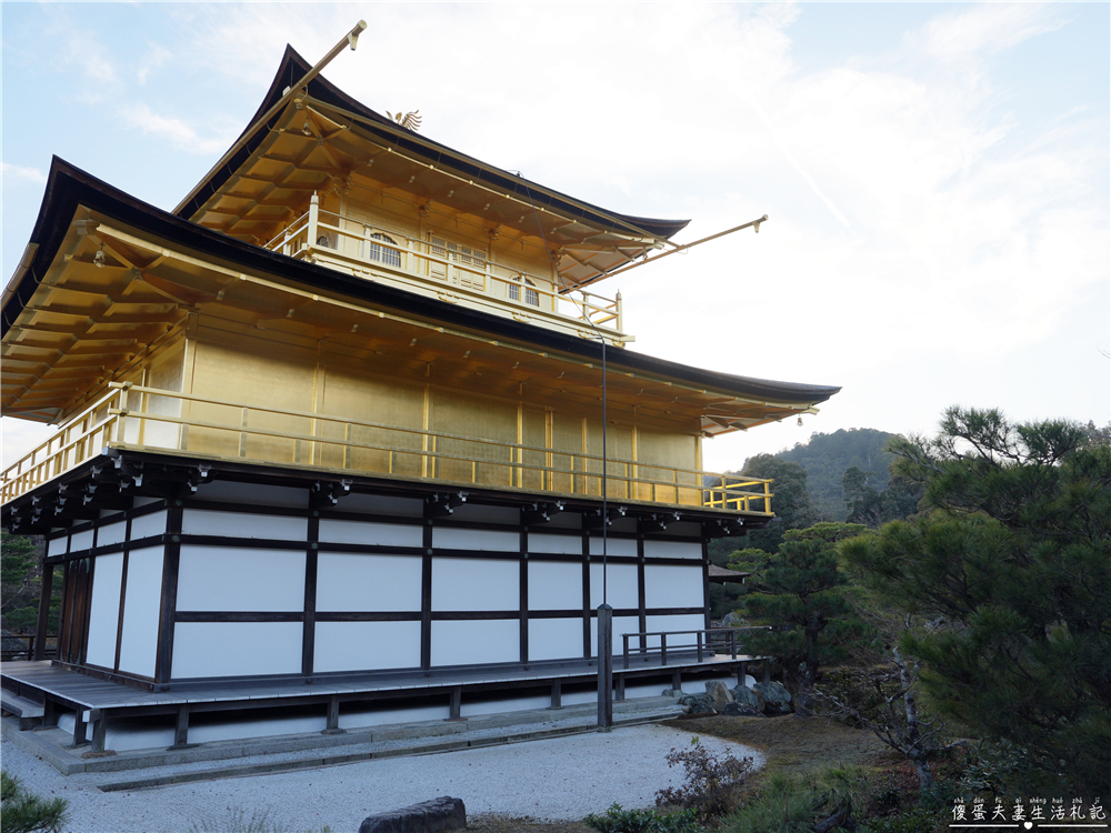 【日本京都。景點】『金閣寺』美到窒息的黃金倒影!金箔閃耀的古都象徵~ @傻蛋夫妻生活札記 【日本京都。景點】『金閣寺』美到窒息的黃金倒影!金箔閃耀的古都象徵~ @傻蛋夫妻生活札記