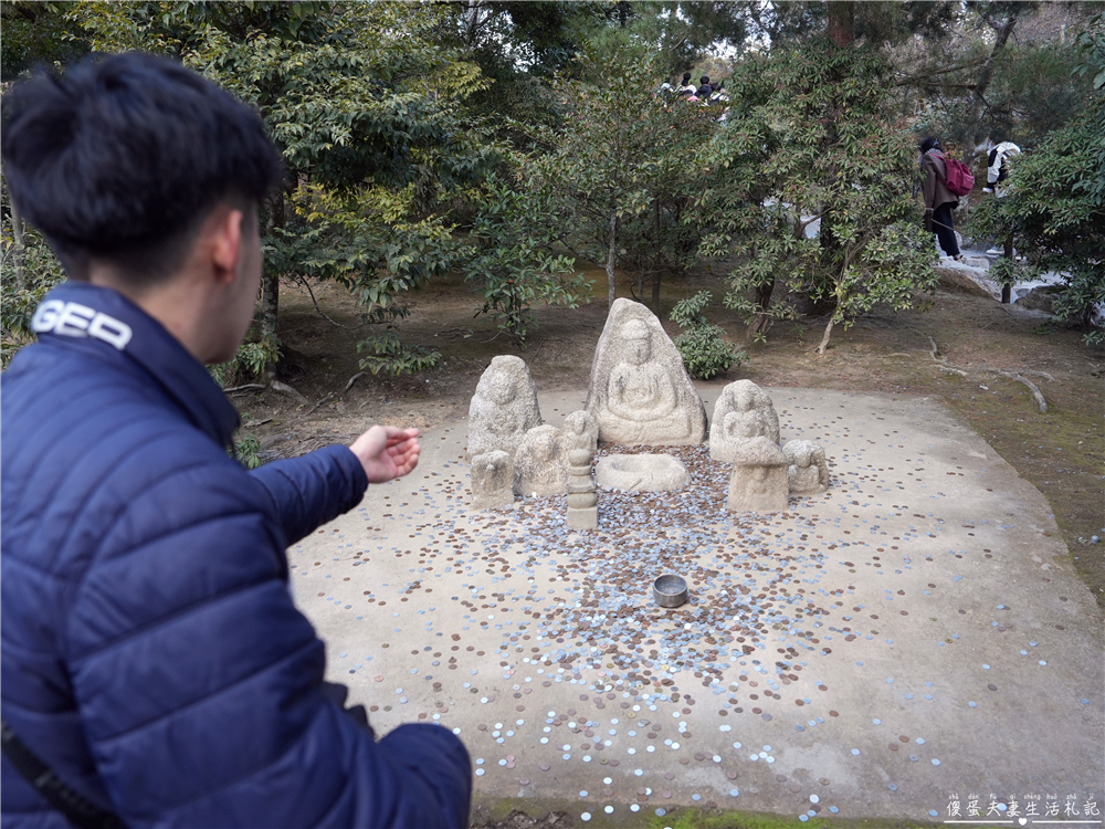 【日本京都。景點】『金閣寺』美到窒息的黃金倒影!金箔閃耀的古都象徵~ @傻蛋夫妻生活札記 【日本京都。景點】『金閣寺』美到窒息的黃金倒影!金箔閃耀的古都象徵~ @傻蛋夫妻生活札記