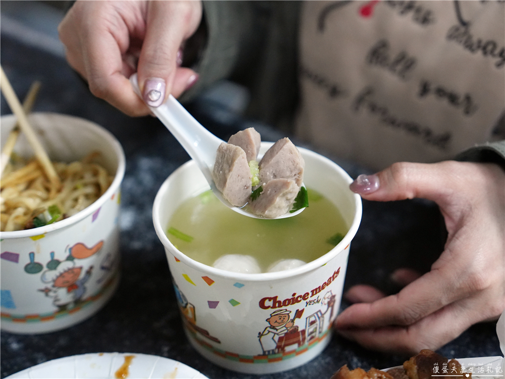 【台中北屯。美食】『玉記湯圓』鹹甜小吃一次滿足！新一點利黃昏市場的人氣排隊小吃！ @傻蛋夫妻生活札記