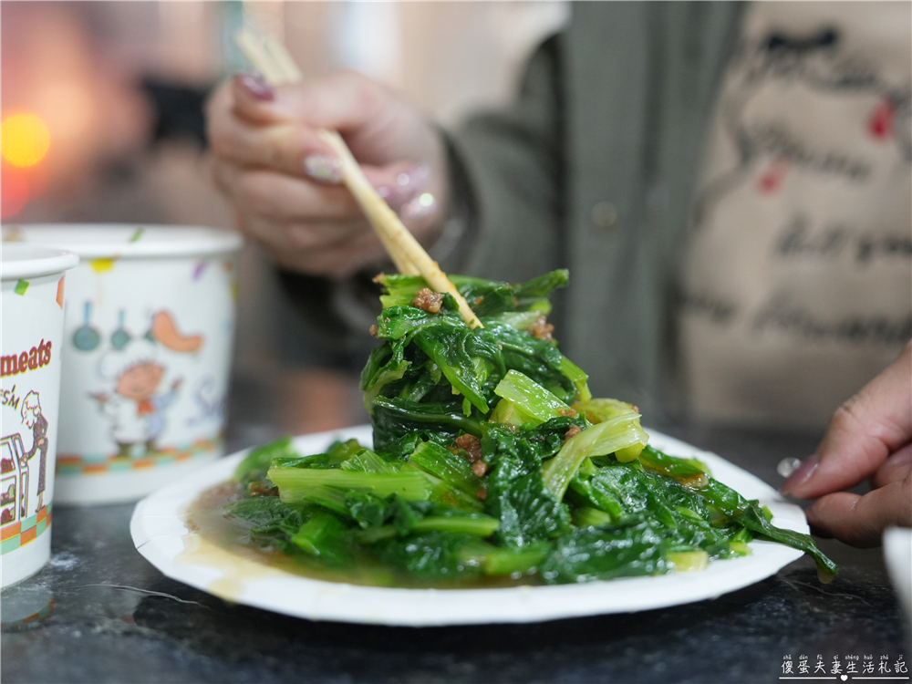 【台中北屯。美食】『玉記湯圓』鹹甜小吃一次滿足！新一點利黃昏市場的人氣排隊小吃！ @傻蛋夫妻生活札記