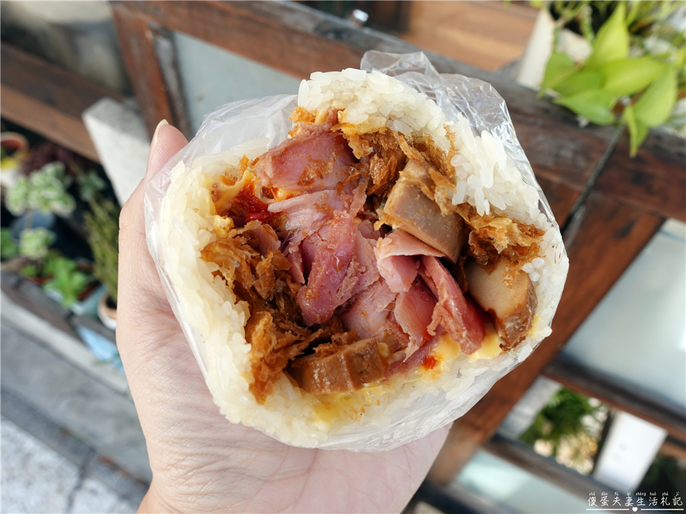 【台中北屯美食】『一米立飯丸』限量供應超秒殺！文青風飽食系飯糰！ @傻蛋夫妻生活札記