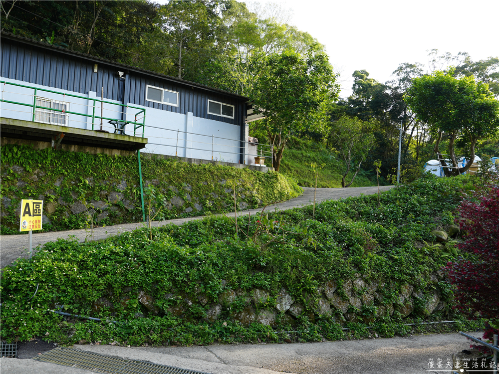 【苗栗公館。露營】『橄欖莊園』百萬夜景！坐擁山城景色的超美露營區！ @傻蛋夫妻生活札記