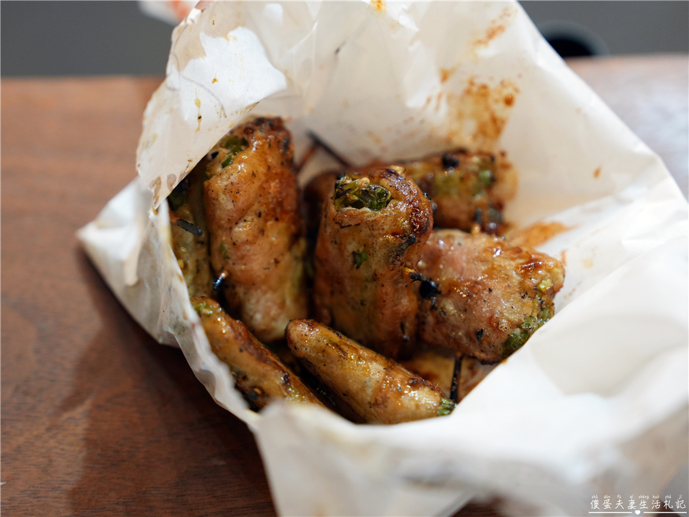 【台中南區。美食】『蔥肉捲』以顆計算，吃多少買多少！大慶夜市的單一純賣迷你燒肉串燒~ @傻蛋夫妻生活札記