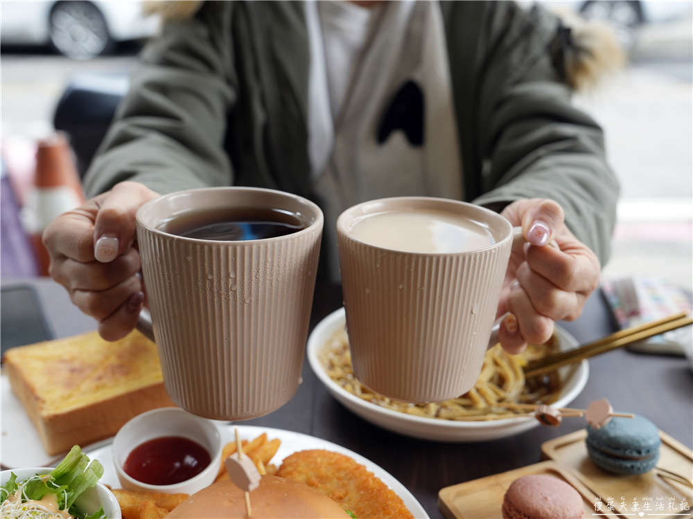 【苗栗市。美食】『日安晨光早午餐Bonjour Soleil』輕質感早午餐~還有早午餐少見的馬卡龍甜點！ @傻蛋夫妻生活札記
