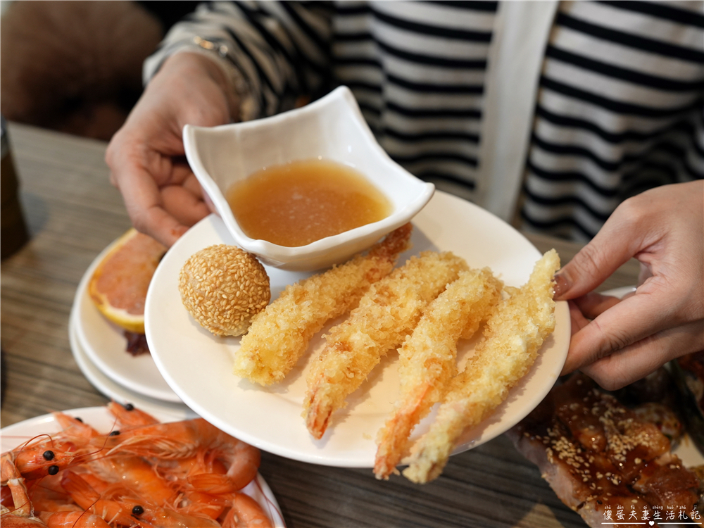 【台中南屯。美食】『潮港城太陽百匯』傳說中的中部辦桌王！台中超夯吃到飽之一！而且竟然還是寵物友善~~ @傻蛋夫妻生活札記