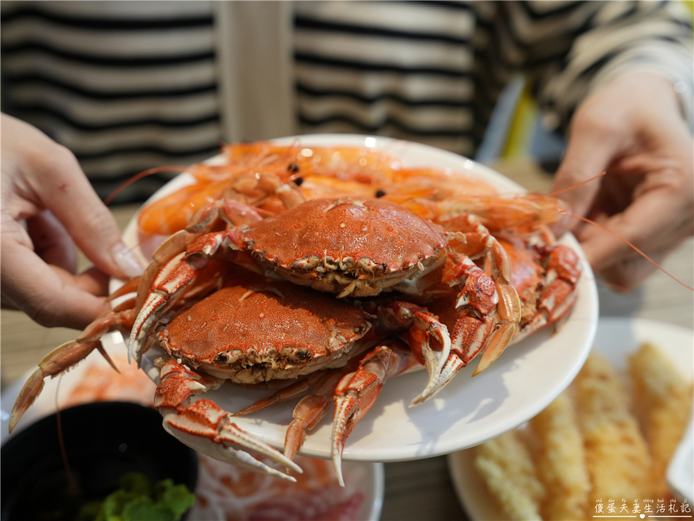 【台中南屯。美食】『潮港城太陽百匯』傳說中的中部辦桌王！台中超夯吃到飽之一！而且竟然還是寵物友善~~ @傻蛋夫妻生活札記