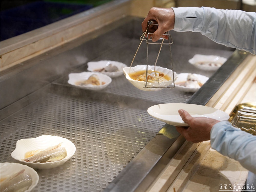 【台中南屯。美食】『潮港城太陽百匯』傳說中的中部辦桌王！台中超夯吃到飽之一！而且竟然還是寵物友善~~ @傻蛋夫妻生活札記