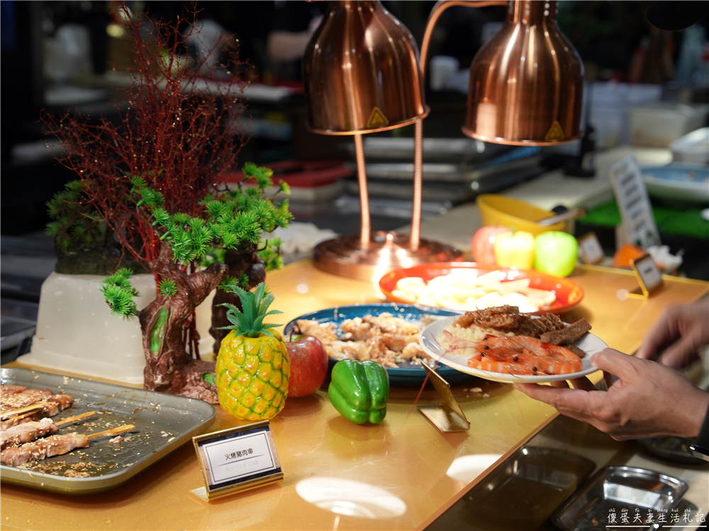 【台中南屯。美食】『潮港城太陽百匯』傳說中的中部辦桌王！台中超夯吃到飽之一！而且竟然還是寵物友善~~ @傻蛋夫妻生活札記