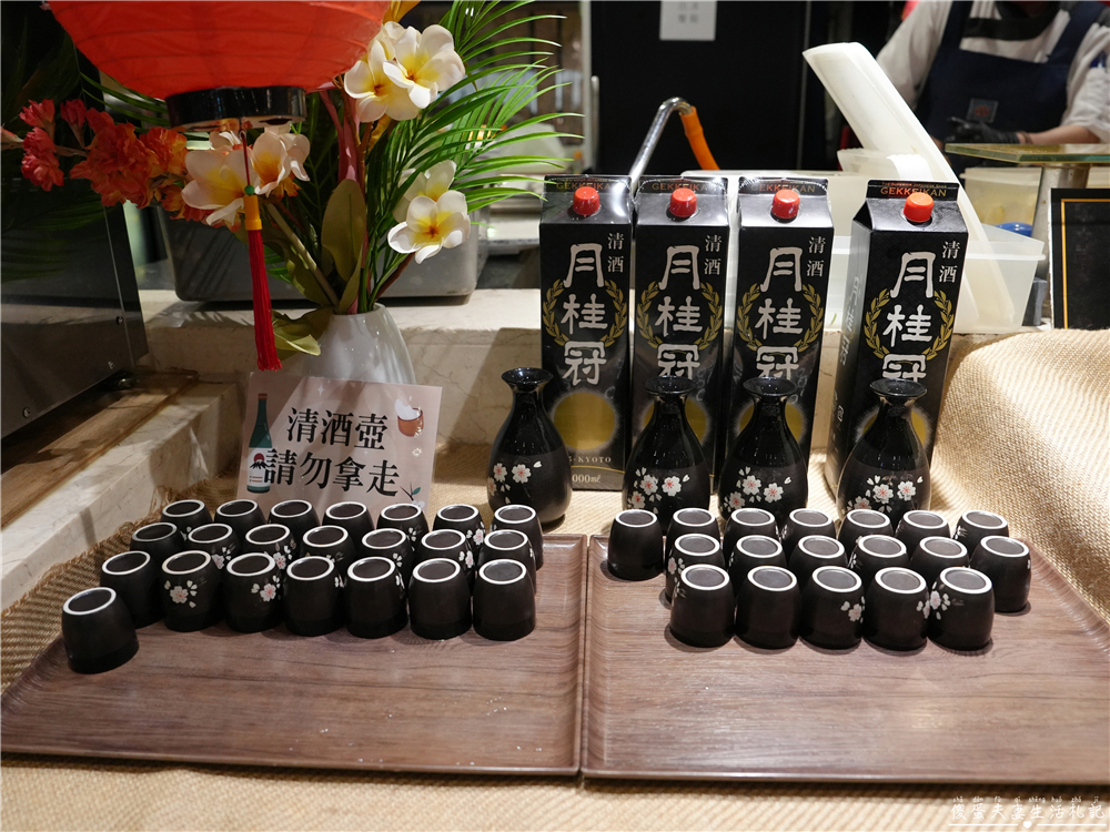 【台中南屯。美食】『潮港城太陽百匯』傳說中的中部辦桌王！台中超夯吃到飽之一！而且竟然還是寵物友善~~ @傻蛋夫妻生活札記