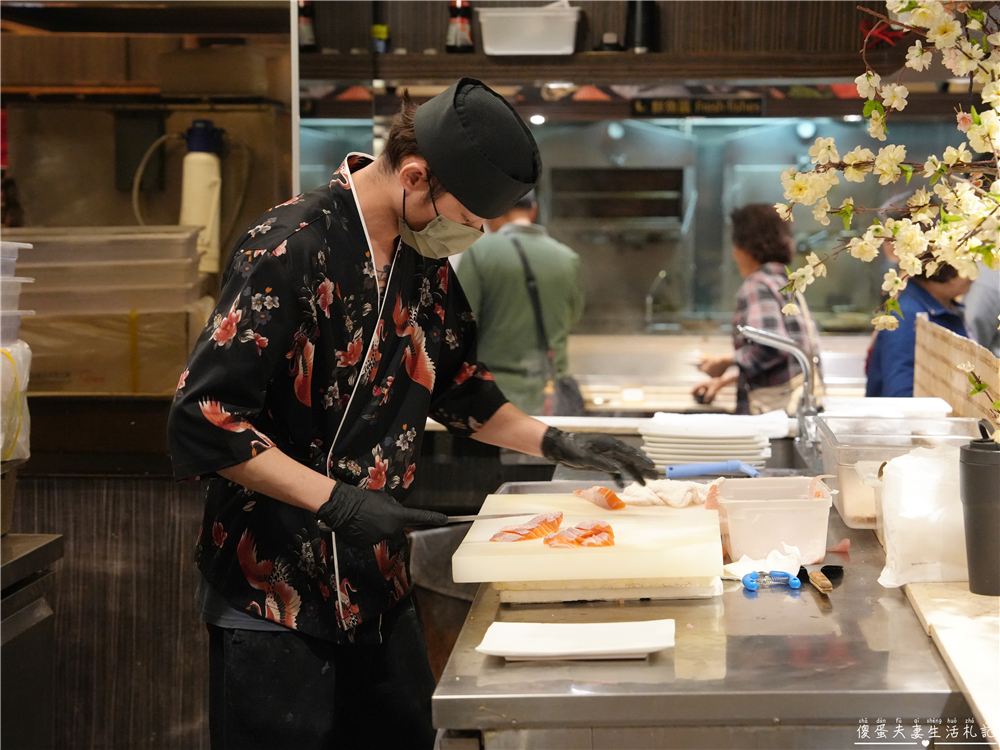 【台中南屯。美食】『潮港城太陽百匯』傳說中的中部辦桌王！台中超夯吃到飽之一！而且竟然還是寵物友善~~ @傻蛋夫妻生活札記