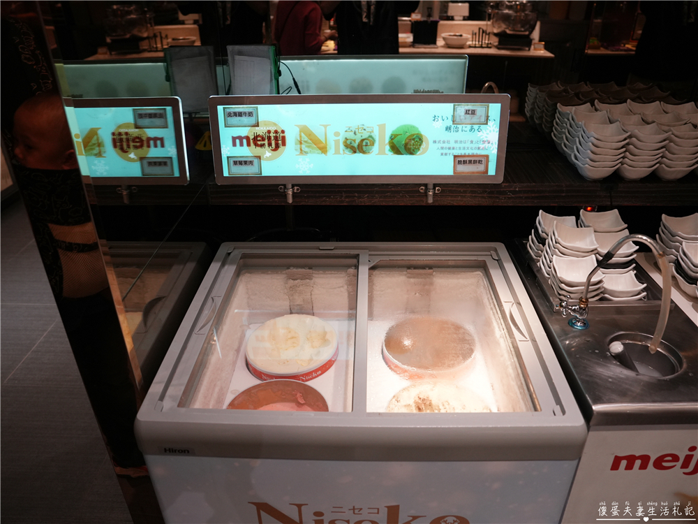 【台中南屯。美食】『潮港城太陽百匯』傳說中的中部辦桌王！台中超夯吃到飽之一！而且竟然還是寵物友善~~ @傻蛋夫妻生活札記