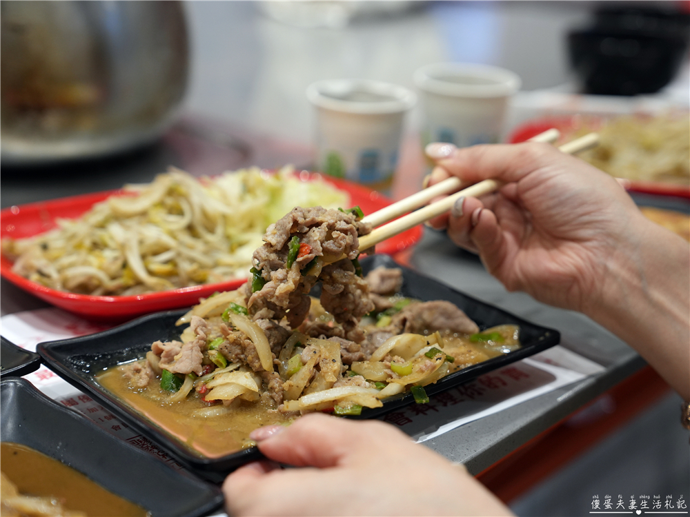 【台中西屯。美食】『料鐵哥醬燒鐵板-台中大遠百店』傳說中全台最會鐵板料理的一群哥！大遠百的鐵板料理連鎖店~ @傻蛋夫妻生活札記