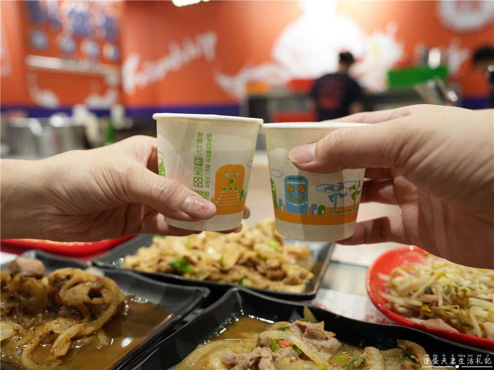 【台中西屯。美食】『料鐵哥醬燒鐵板-台中大遠百店』傳說中全台最會鐵板料理的一群哥！大遠百的鐵板料理連鎖店~ @傻蛋夫妻生活札記