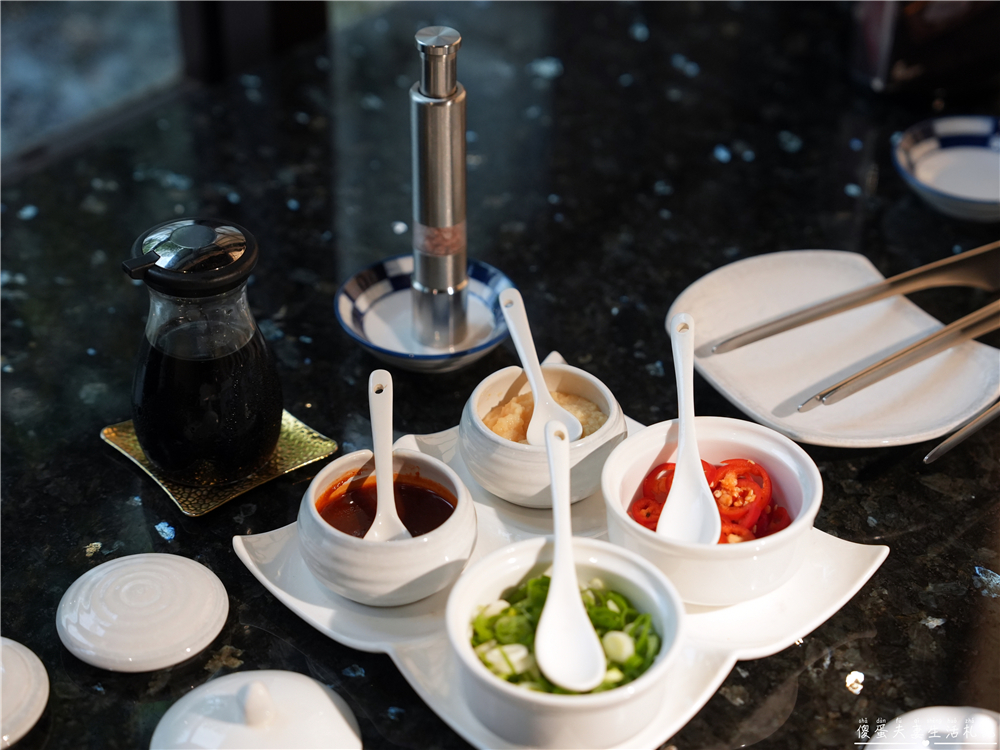 【台中北屯。美食】『月見里山 炭火燒肉』禪風系庭院燒肉！專人待烤免動手~完美燒肉輕鬆吃！台中寵物友善燒肉店~ @傻蛋夫妻生活札記