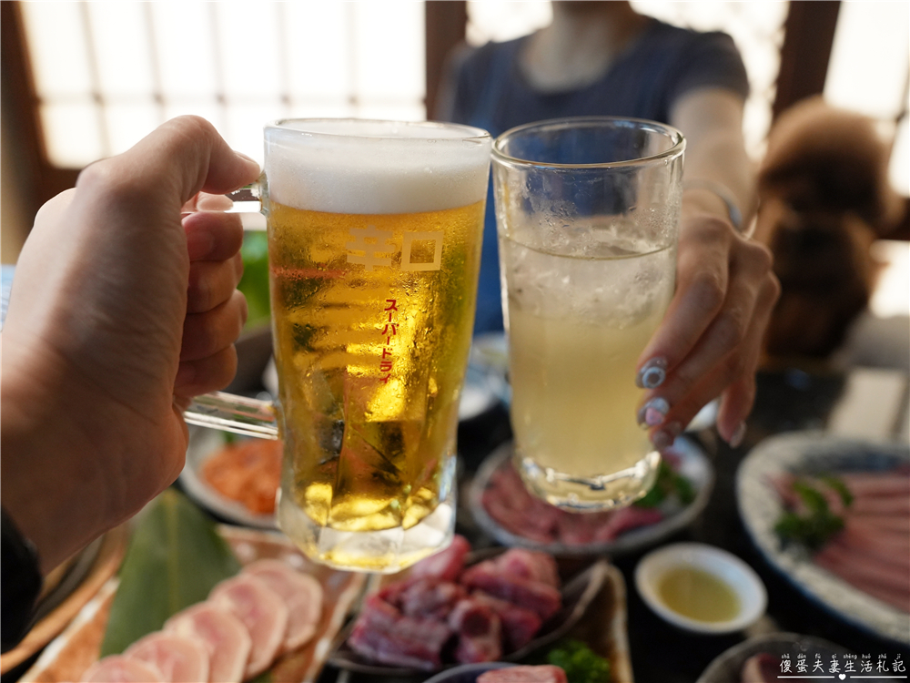 【台中北屯。美食】『月見里山 炭火燒肉』禪風系庭院燒肉！專人待烤免動手~完美燒肉輕鬆吃！台中寵物友善燒肉店~ @傻蛋夫妻生活札記