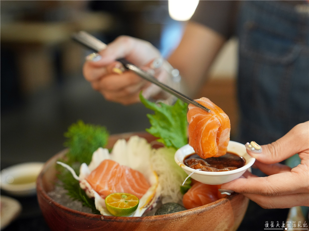 【台中北屯。美食】『月見里山 炭火燒肉』禪風系庭院燒肉！專人待烤免動手~完美燒肉輕鬆吃！台中寵物友善燒肉店~ @傻蛋夫妻生活札記