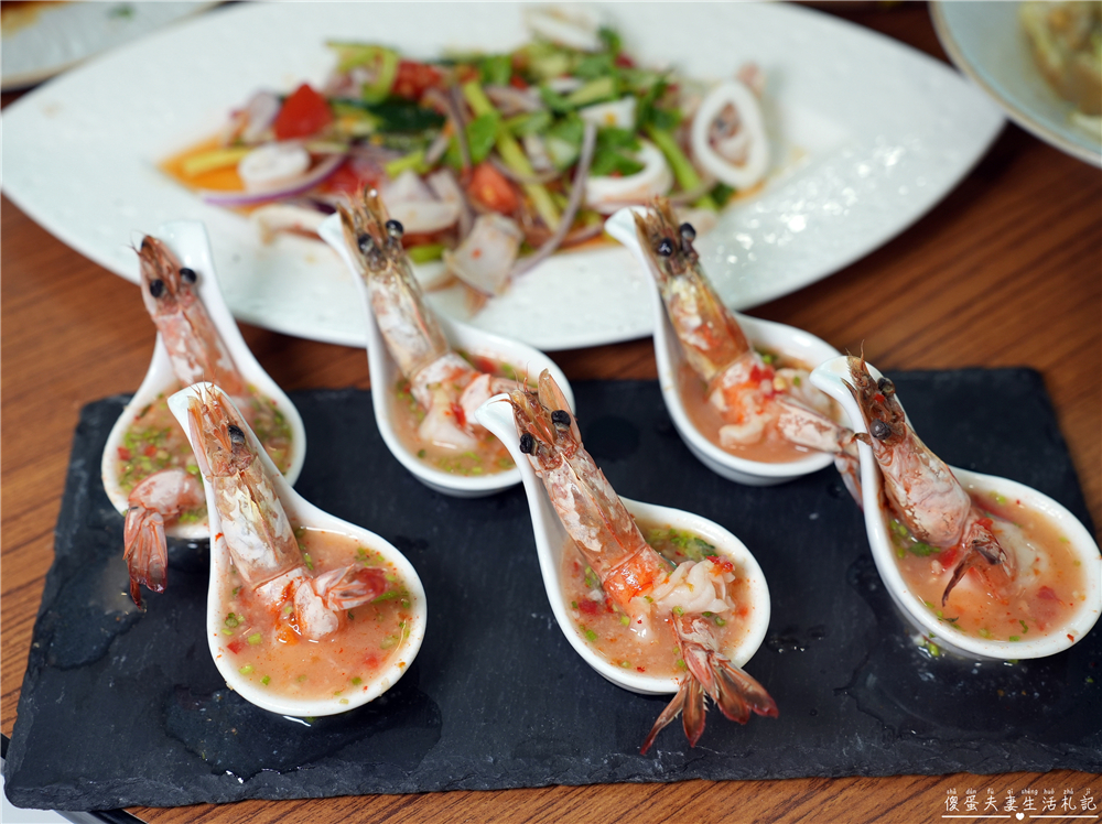 【桃園中壢。美食】『異域Mortar&#038;Pestle』滇緬風味！走進唯美玻璃屋來一場異國料理的邂逅吧~ @傻蛋夫妻生活札記