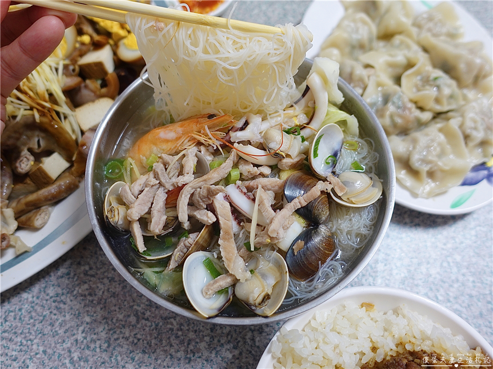 【苗栗後龍。美食】『玉榮水餃小吃店』多到吃不下！後龍超大份量小吃！ @傻蛋夫妻生活札記